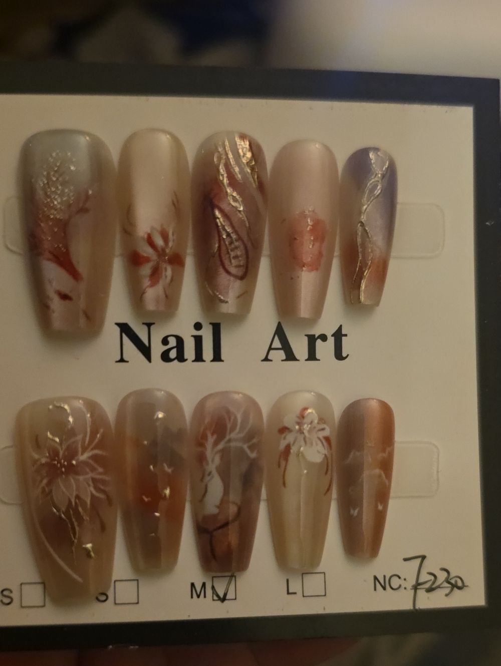 Nude & Rose Gold Floral Press-On Nails Med
